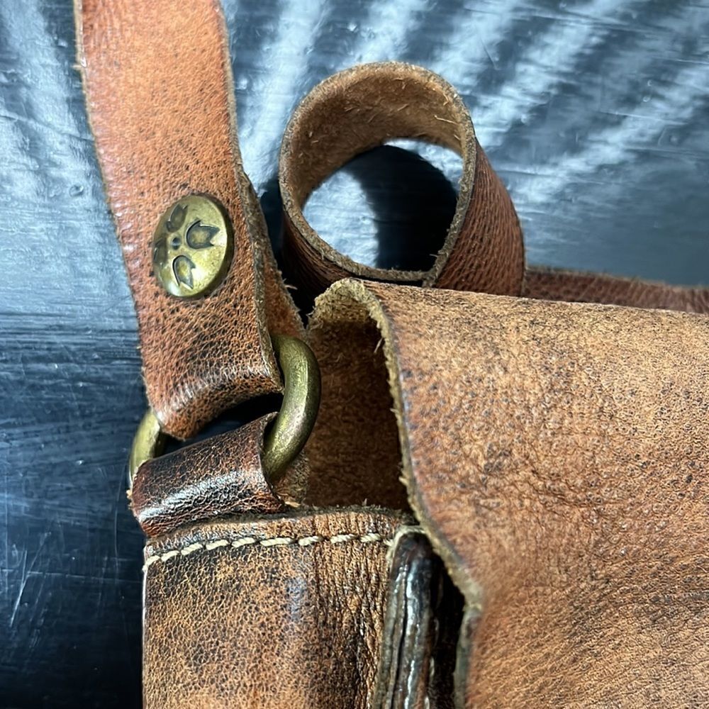 Patricia Nash Leather Cross Body Bag - Picture 12 of 12